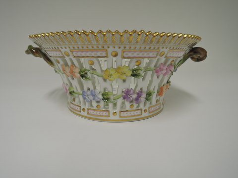 Royal Copenhagen
Kongelig porcelæn
Flora Danica
Frugtkurv # 3532