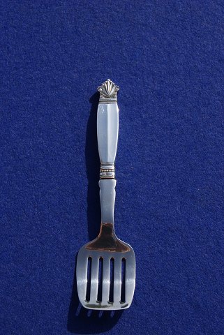 Acanthus Danish silver flatware, Herring fork with steel 16cm