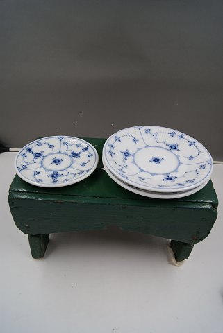 Blue Fluted plain Danish Hotel porcelain. Set of 3 saucers, 1 No 2075 and 2 No 2193