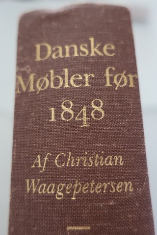 Danske møbler før 1848 (Dänishe Möbeln Vor 1848)
Af Christian WaagePetersen
1980
Sideantal.: 483
In gutem Stande