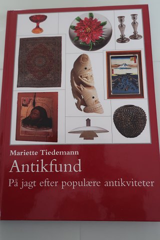 Antik fund - på jagt efter populære antikviteter
Af Mariette Tiedemann
Bonniers Bogklubber
2001, 1. oplag, 1. bogkulbudgave
Sideantal: 142
In gutem Stande