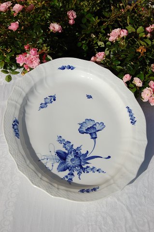 Royal Copenhagen  Blue flower curved   Serving dish 1557