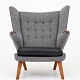 Roxy Klassik 
presents: 
Hans J. 
Wegner / AP 
Stolen
AP 19 - 
Reupholstered 
Papa Bear chair 
in Hallingdal 
65 wool ...