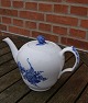Blaue Blume Glatt dänisch Geschirr. Runde 
Teepotten Nr. 8244