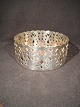 Wine Hügel. Silverplate. Durchmesser: 10,8 cm, Höhe: 4,5 cm Schön und gut gepflegt. ...