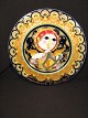 Bjorn Wiinblad. Weihnachtsteller aus dem Jahr 1978. Egel mit Harfe. Durchmesser 28 cm. ...