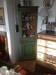 Stentoft Antik präsentiert: Painted Eckschrank.Höhe. 193 cm. Tiefe. 47 x 47 Breite: Vorne 70 cm.Preis. euro ...