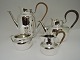 Michelsen
Tee- und
Kaffeeservice
Sterling
(925)
... Michelsen
Tee- und
Kaffeeservice
Sterling
(925)
...