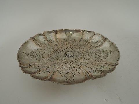 candy dish 
Silver 
Christopher Hiller
Løgumkloster