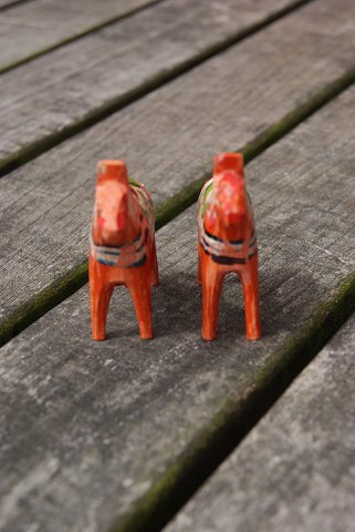 Bestellnummer: 
v-Røde Dalarheste 4,5cm.SOLD