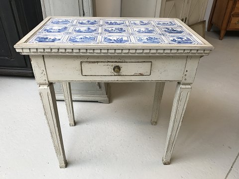 Tile Table