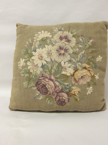 Cushion, with handmade embroidery "petit point" (tiny cross stiches) 
Measure: 28cm x 28cm