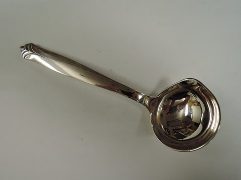 Evald Nielsen
No. 37
Silver (830)
Sauce Ladle