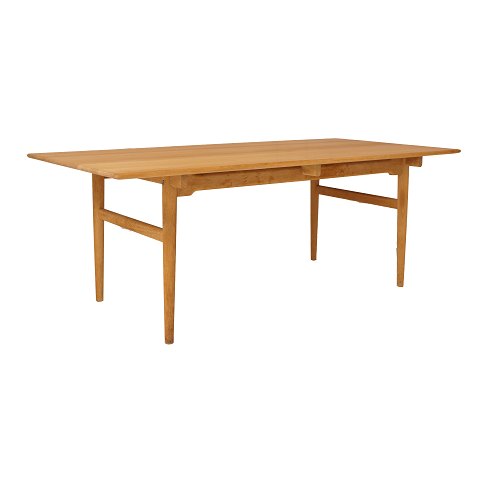 Wegner: Dining table, solid oak. H: 73cm. Plate: 
94x189cm