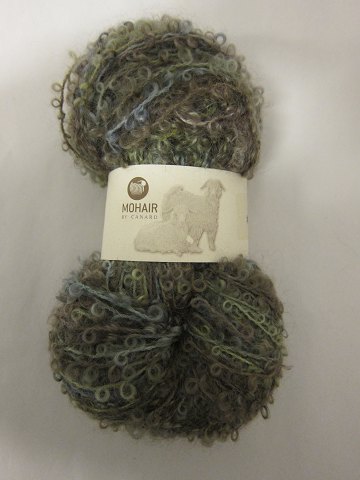 Mohair Bouclé Mix
Mohair Bouclé Mix ist ein Naturprodukt von der höchsten Qualität von den 
Angoraziegen aus Süd Afrika.
Diese Farbe ist: Wald mix, Farbenr. 1008
Knäuel mit 100 Gramm