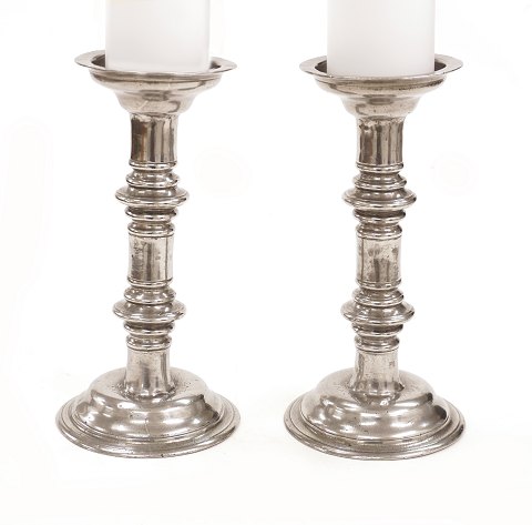 A pair of mid 18th century Baroque church 
candlesticks with the engraving "Sankt Paulus 
1761". H: 28cm. F D: 14cm