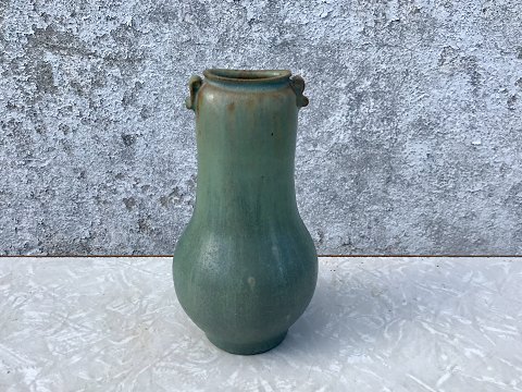 Arne Bang
Kunstkeramik  Vase
* 3600kr