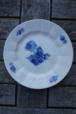 Blue Flower Angular Danish porcelain, small luncheon plates or large cake plates 19.5cm