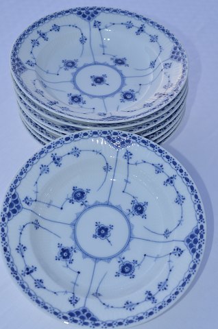 Royal Copenhagen  Blue fluted half lace Plate 567