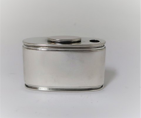 Georg Jensen. Süße Tablet Halter in Sterling Silber (925). Entwurf 226C. Länge 
3,5 cm.