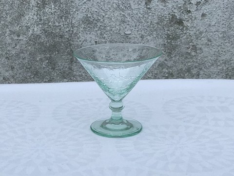 Stockholm glassworks
Skansen
liqueur Bowl
* 40kr