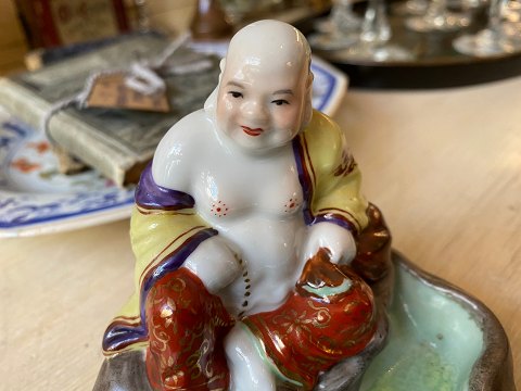 Kleine chinesische, lächelnde Buddha / Budai / Porzellanfigur - glücklicher 
Buddha