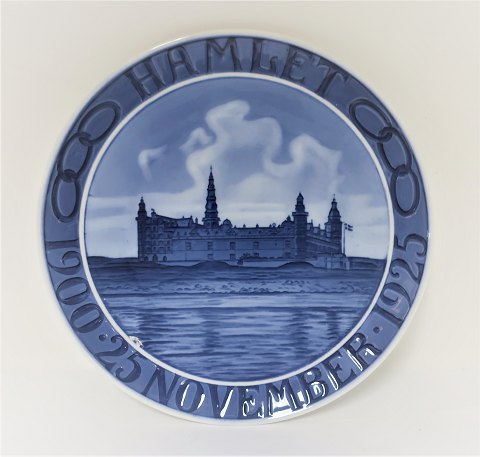 Royal Copenhagen. Memorial Plate # 234. Odd Fellow plate. Kronborg. 1925. 
Diameter 23 cm.