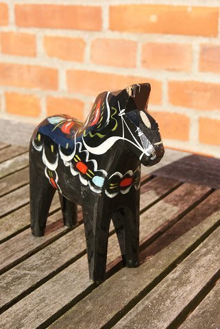 Bestellnummer: 
v-Sorte Dalarheste 15cm.SOLD