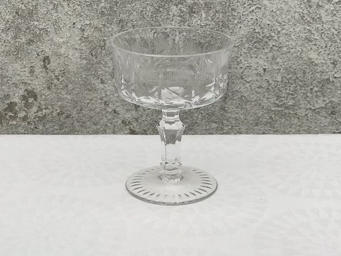 Lyngby Glas
Offenbach
Likörschale
* 50 dänische Kronen