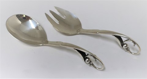 Georg Jensen. Silberbesteck. Sterling (925). Servierlöffel & Gabel. Design-Nr. 
21. Länge 16,5 cm. Produziert 1945-51