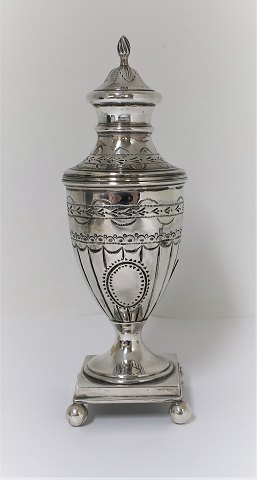 Engelsk. London. Sterling (925). Lysestage. Top kan vendes. Højde 16 cm