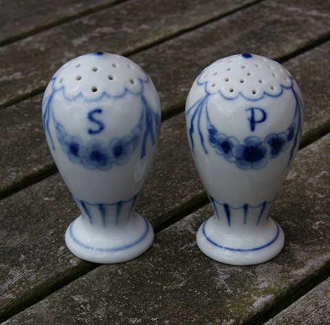 Empire Danish porcelain, set salt- and pepper castors
