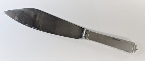 Georg Jensen. Pyramidenbesteck. Sterling (925). Kuchenmesser. Länge 25cm.