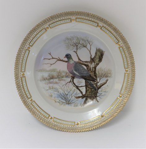 Royal Copenhagen. Hunting plate. Dinner plate. Model 3549. Diameter 25 cm. The 
plate is with repair. (see photo)
