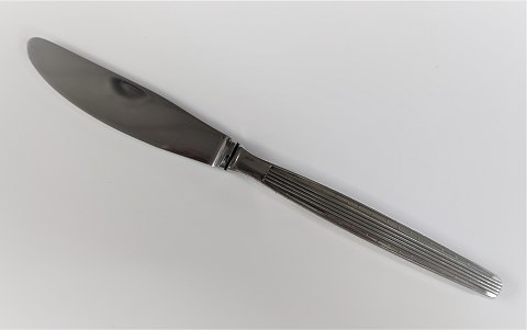 Capri. Versilbertes Besteck. Abendessen Messer. Länge 20,6 cm. 
