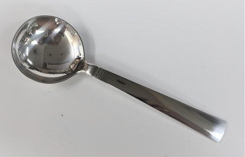 Georg Jensen. Sølvbestik (925). Blok. Suppeske rund. Længde 16 cm.