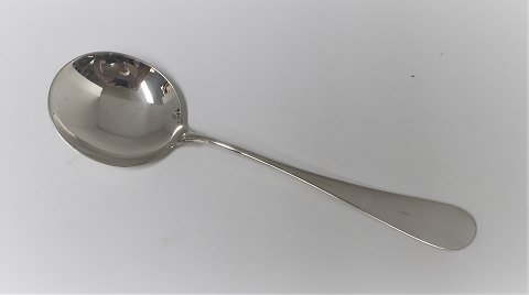 Michelsen. Ida. Suppenlöffel, rund. Entwurf: Ole Hagen. Sterling (925). Länge 
18,1 cm.