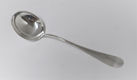 Michelsen. Ida. Servierlöffel. Entwurf: Ole Hagen. Sterling (925). Länge 20,5cm.