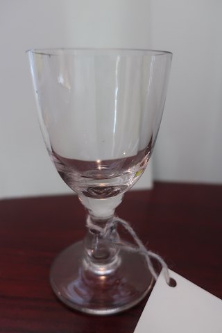 Antik schönes Glas für Weisswein 
Um 1880