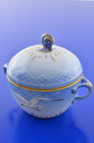 Bing & Grondahl Seagull with gold          Sugar bowl 94