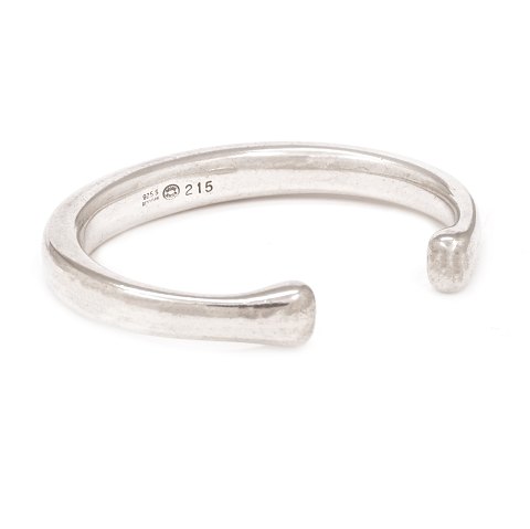 Georg Jensen sterlingsilver bangle marked Georg 
Jensen 215. Size inside: 6,2x5cm