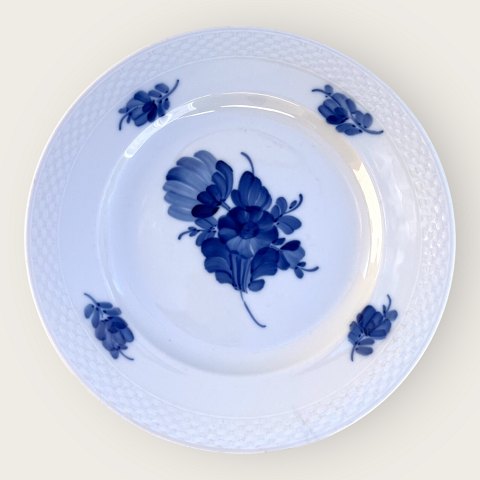Royal Copenhagen
Geflochtene blaue Blume
Die Seitenplatte
#10/ 8094
*100 DKK
