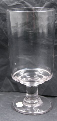 Beatrice glasses. from Danish Glass-Works. White wine or red wine glasses 13cm 