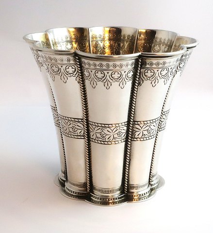 Michelsen. Silberne Margrethetasse (925). Höhe 9,5 cm.