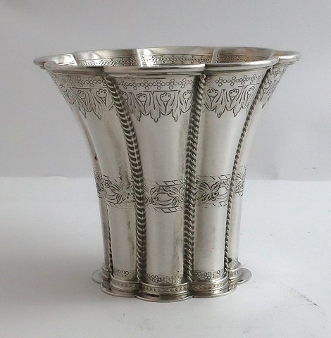 Svend Toxvärd. Silberne Margrethebecher (925). Höhe 9,5 cm.