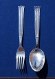 Regent Victoria silver plated cutlery, dinner forks and soup spoons