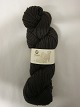 Roving 
Roving is a natural product of a very high 
quality from the angora goat from South Africa
The colour shown is: Coffee, Colourno 4091
1 ball of wool containing 100 grams