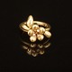 Ole Lynggaard: Blumen Ring mit drei Diamanten. 18kt Gold. Ringgr. 54