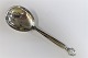 Königin. Georg 
Jensen. 
Servieren 
Löffel. 
Sterling (925)