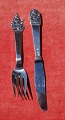 Die Prinzessin auf der Erbse Kinderbesteck aus dänisch Silber. Set von Messer und Gabel